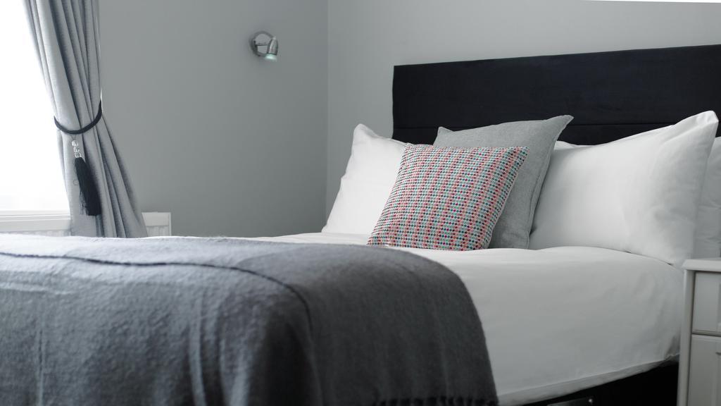 Elizabeth House Hotel Bracknell Extérieur photo