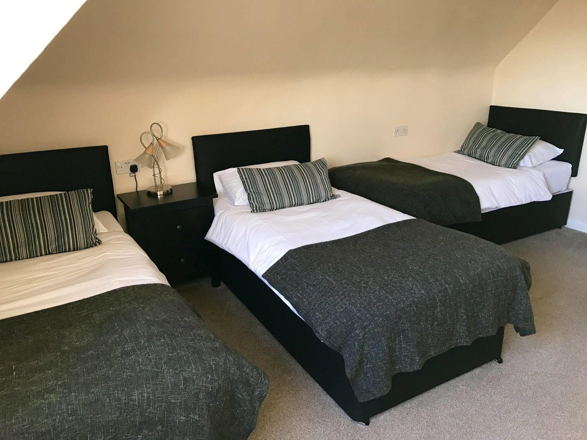 Elizabeth House Hotel Bracknell Extérieur photo