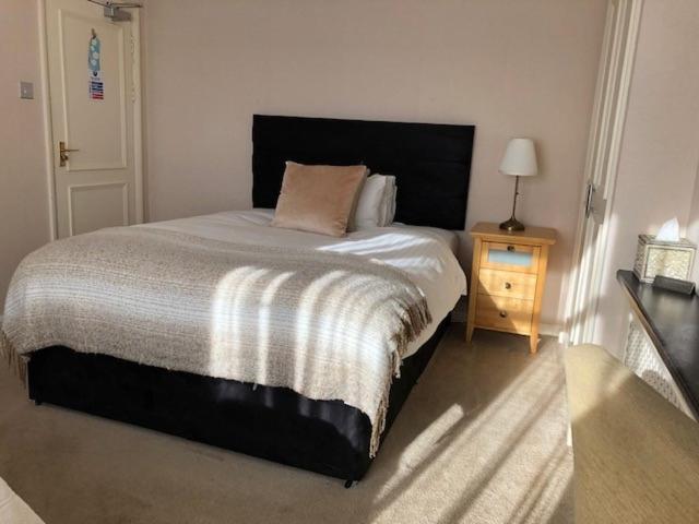 Elizabeth House Hotel Bracknell Extérieur photo